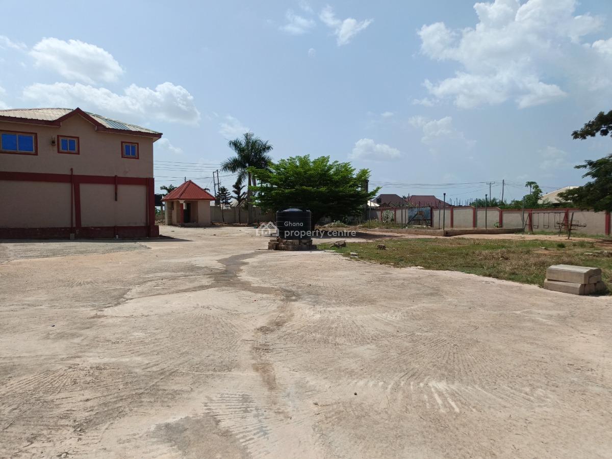 Property for Hospital, Hotel, Company Etc., Near Mampongteng, Pankrono Road., Kwabre, Ashanti, Commercial Property for Sale