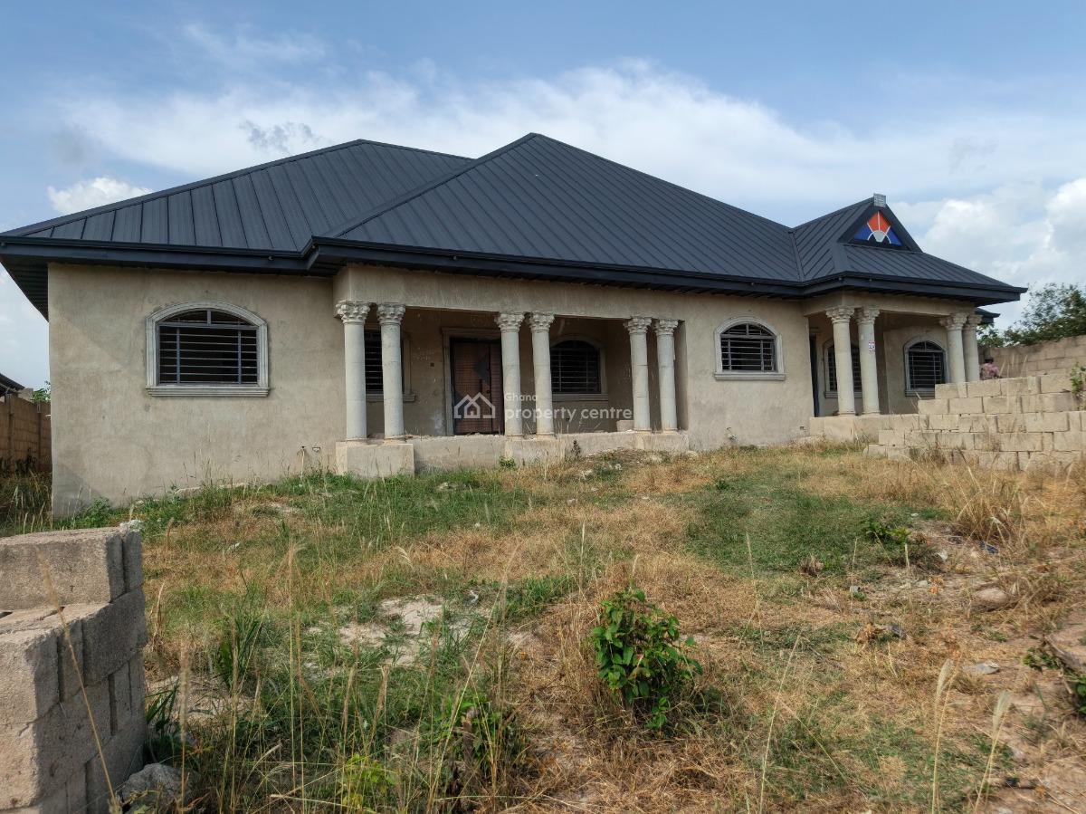 6 Bedrooms, Kenyasi Saaman, Near Bosore., Kumasi Metropolitan, Ashanti, House for Sale