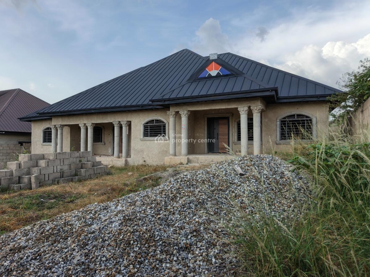 6 Bedrooms, Kenyasi Saaman, Near Bosore., Kumasi Metropolitan, Ashanti, House for Sale