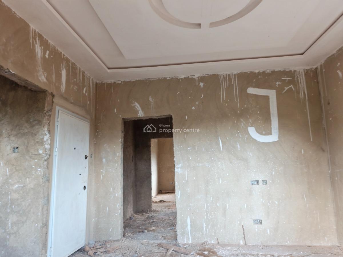 6 Bedrooms, Kenyasi Saaman, Near Bosore., Kumasi Metropolitan, Ashanti, House for Sale