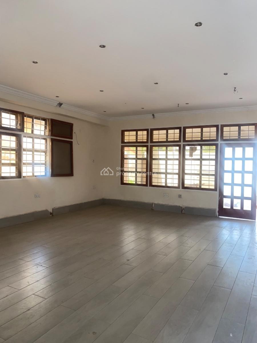 12 Bedrooms Office Space at Dome Market, Market Road, Dome, Ga East Municipal, Accra, Office Space for Rent