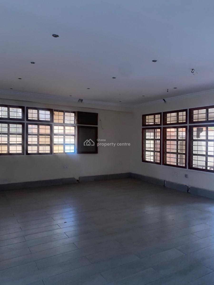 12 Bedrooms Office Space at Dome Market, Market Road, Dome, Ga East Municipal, Accra, Office Space for Rent