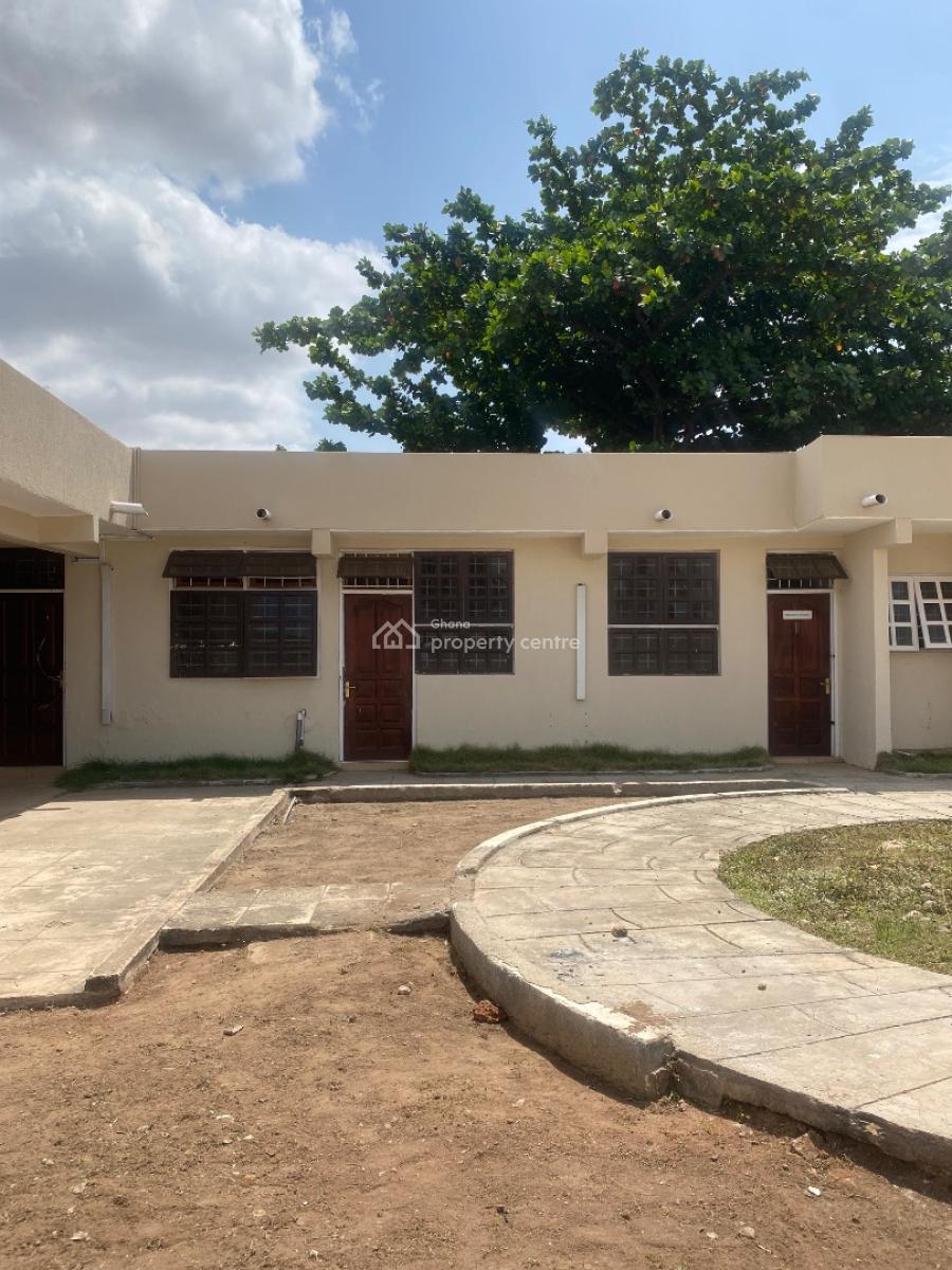 12 Bedrooms Office Space at Dome Market, Market Road, Dome, Ga East Municipal, Accra, Office Space for Rent