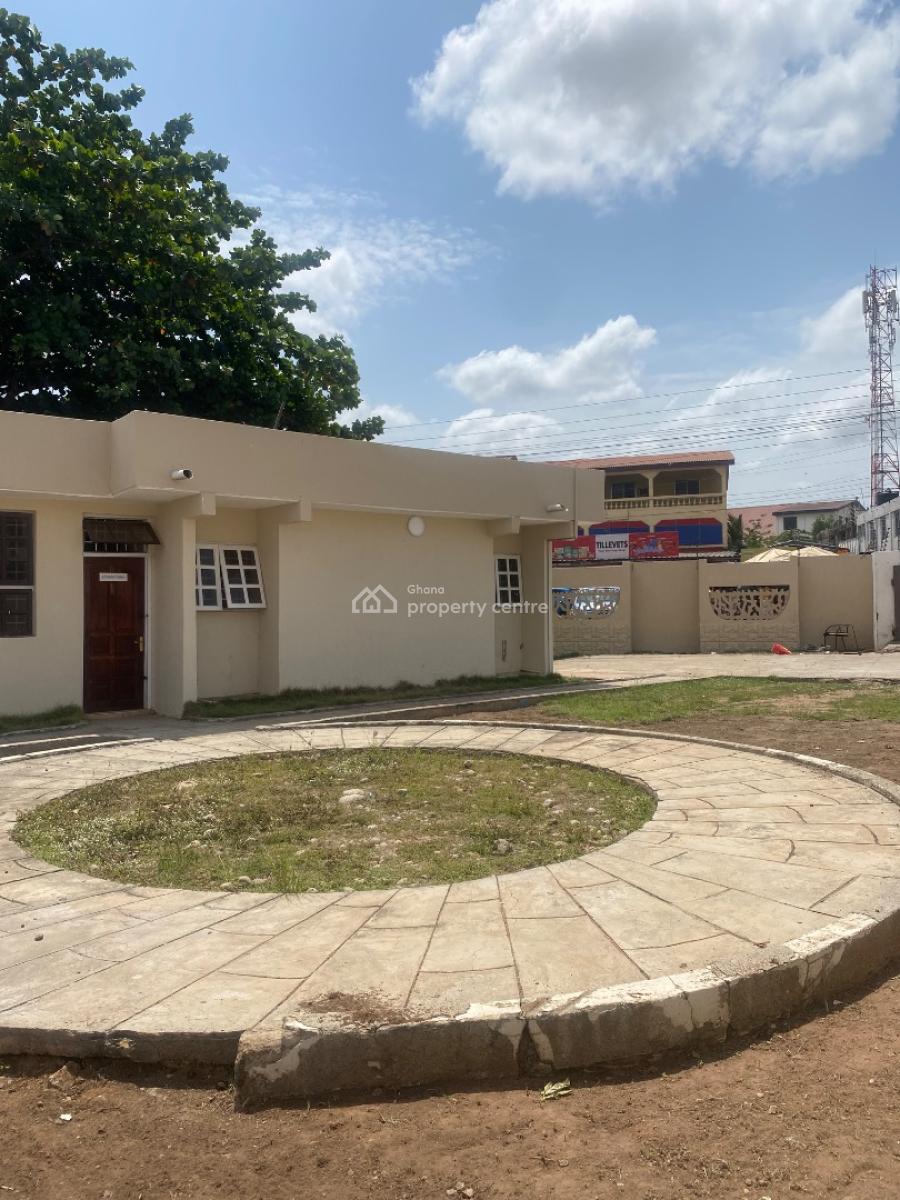 12 Bedrooms Office Space at Dome Market, Market Road, Dome, Ga East Municipal, Accra, Office Space for Rent