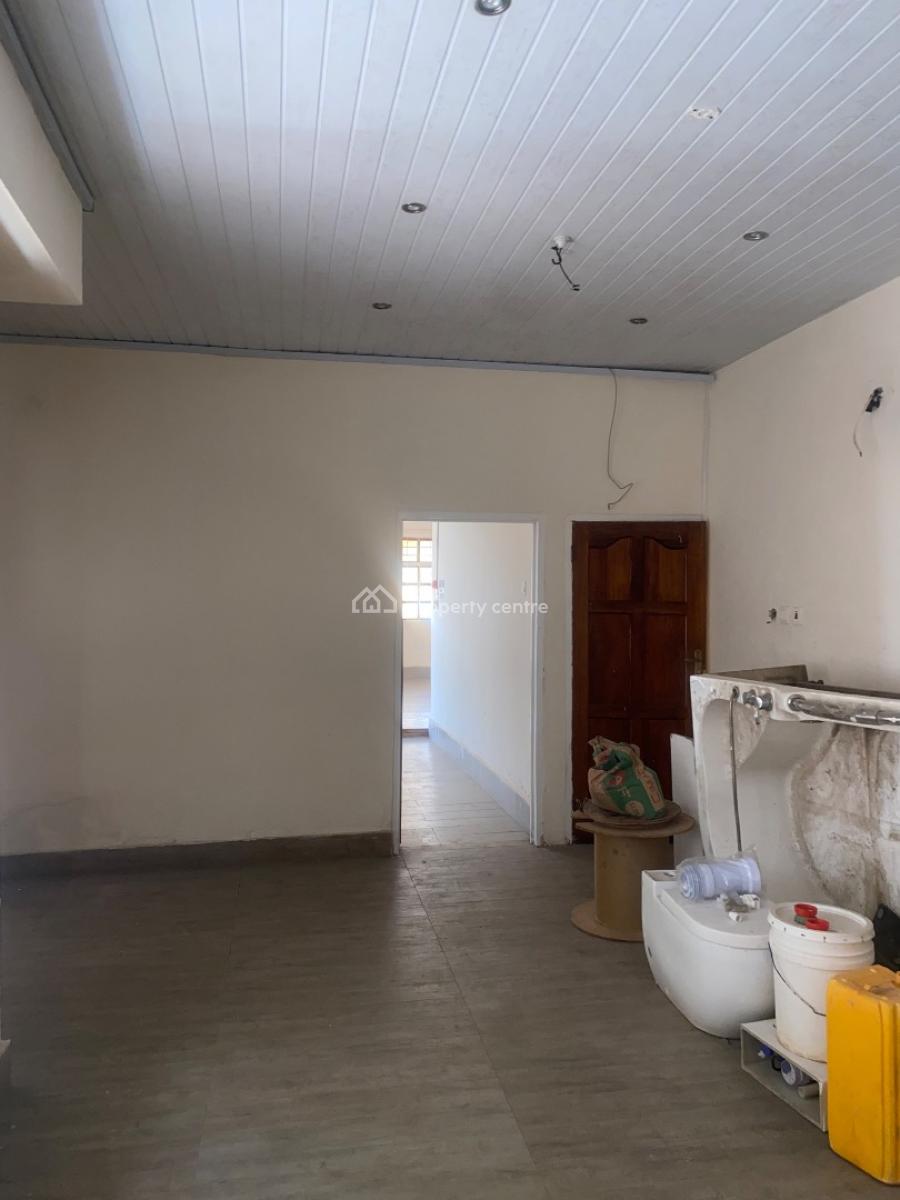 12 Bedrooms Office Space at Dome Market, Market Road, Dome, Ga East Municipal, Accra, Office Space for Rent