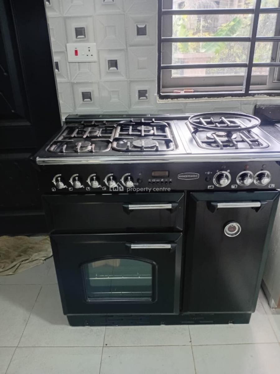 6 Bedrooms at Acp Kwabenya, Acp Estate, Ga East Municipal, Accra, Detached Duplex for Sale