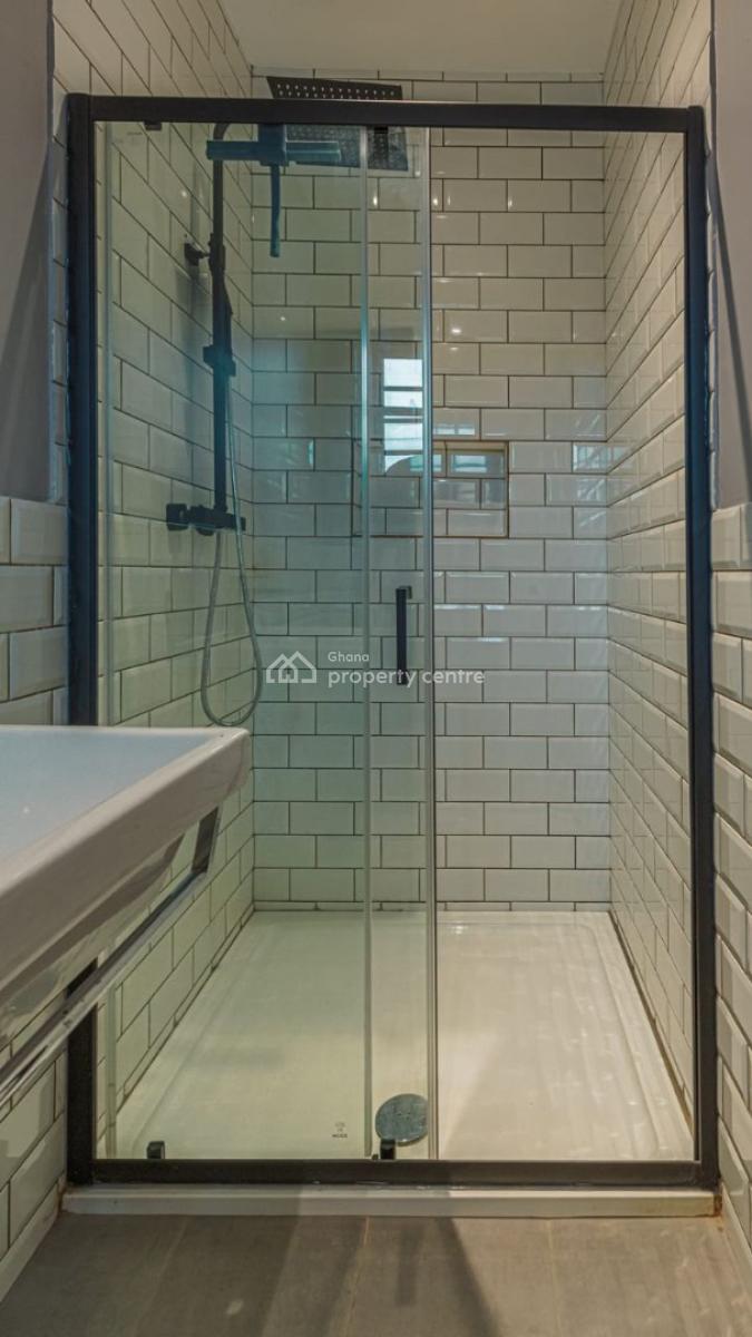 5 Bedroom with Boys Quarters and Penthouse, Achimota, Achimota, Accra, House for Sale