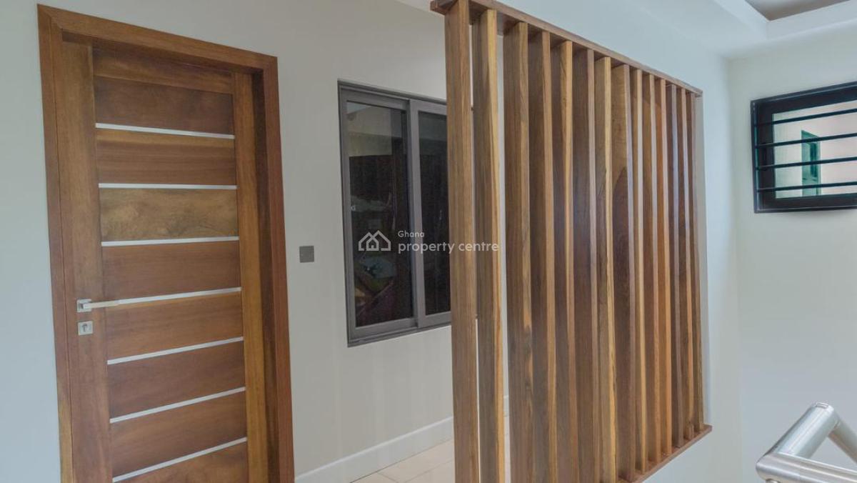 5 Bedroom with Boys Quarters and Penthouse, Achimota, Achimota, Accra, House for Sale