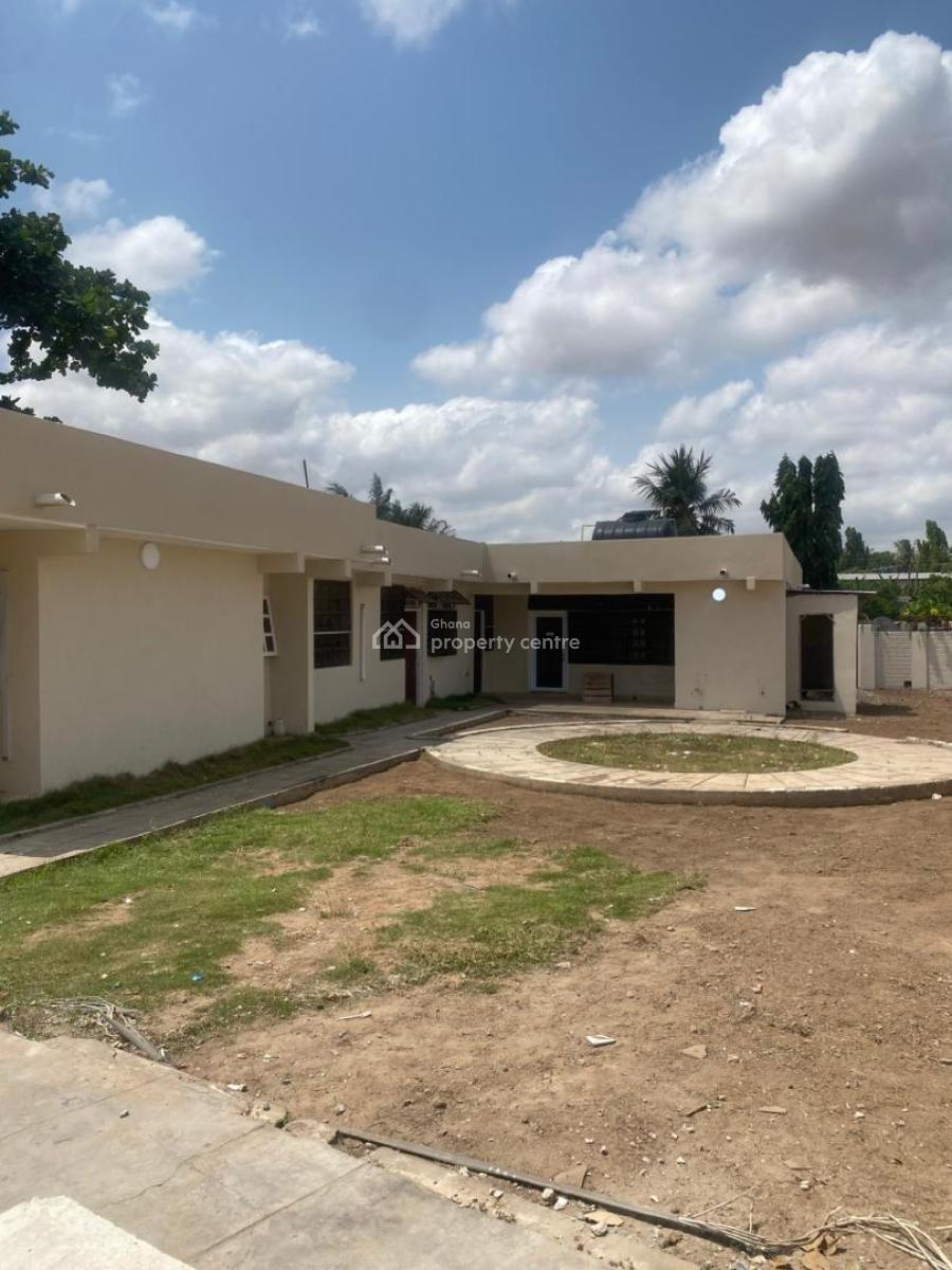 12 Bedroom Office Space, Dome Market Main Road, Dome, Ga East Municipal, Accra, Commercial Property for Rent