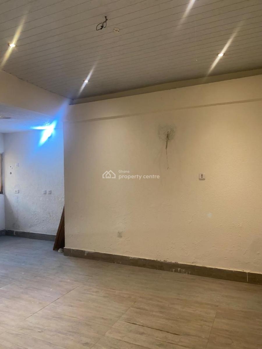 12 Bedroom Office Space, Dome Market Main Road, Dome, Ga East Municipal, Accra, Commercial Property for Rent