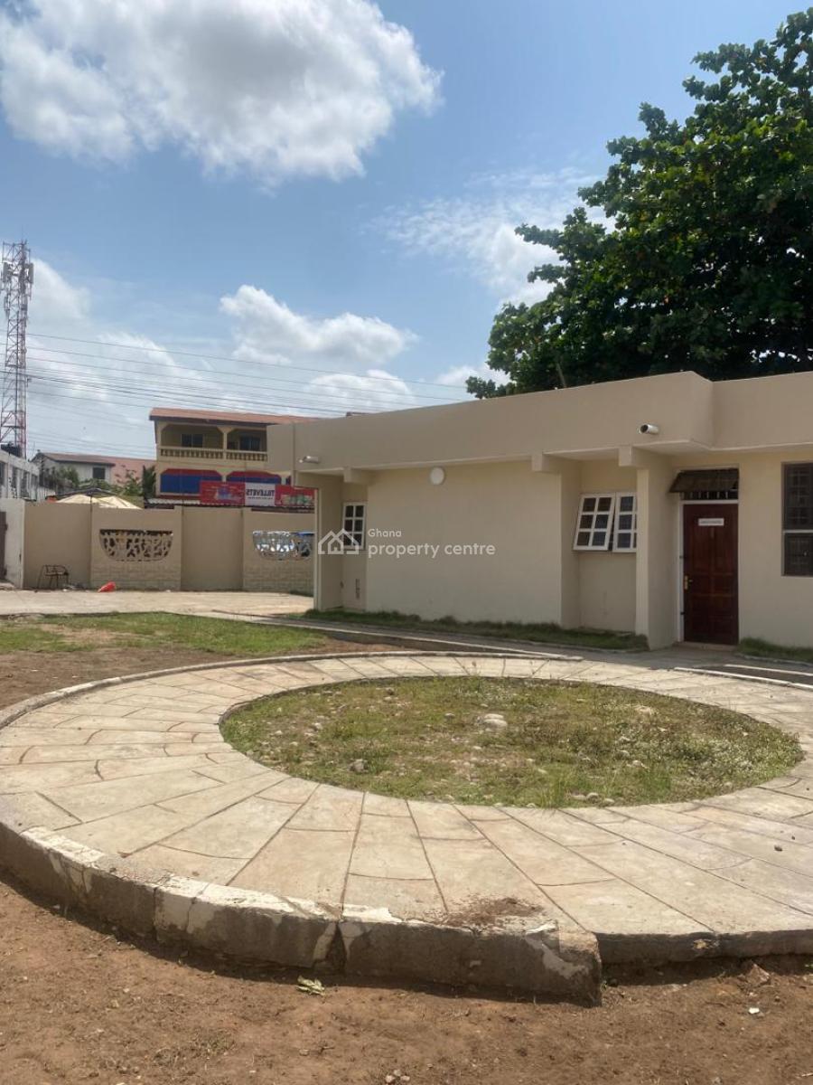 12 Bedroom Office Space, Dome Market Main Road, Dome, Ga East Municipal, Accra, Commercial Property for Rent