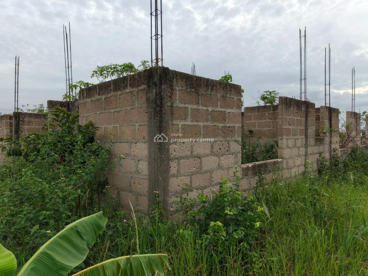 6 Bedroom, Mampongteng Adwumakaase, Near Kenyasi Bosore., Kumasi Metropolitan, Ashanti, House for Sale