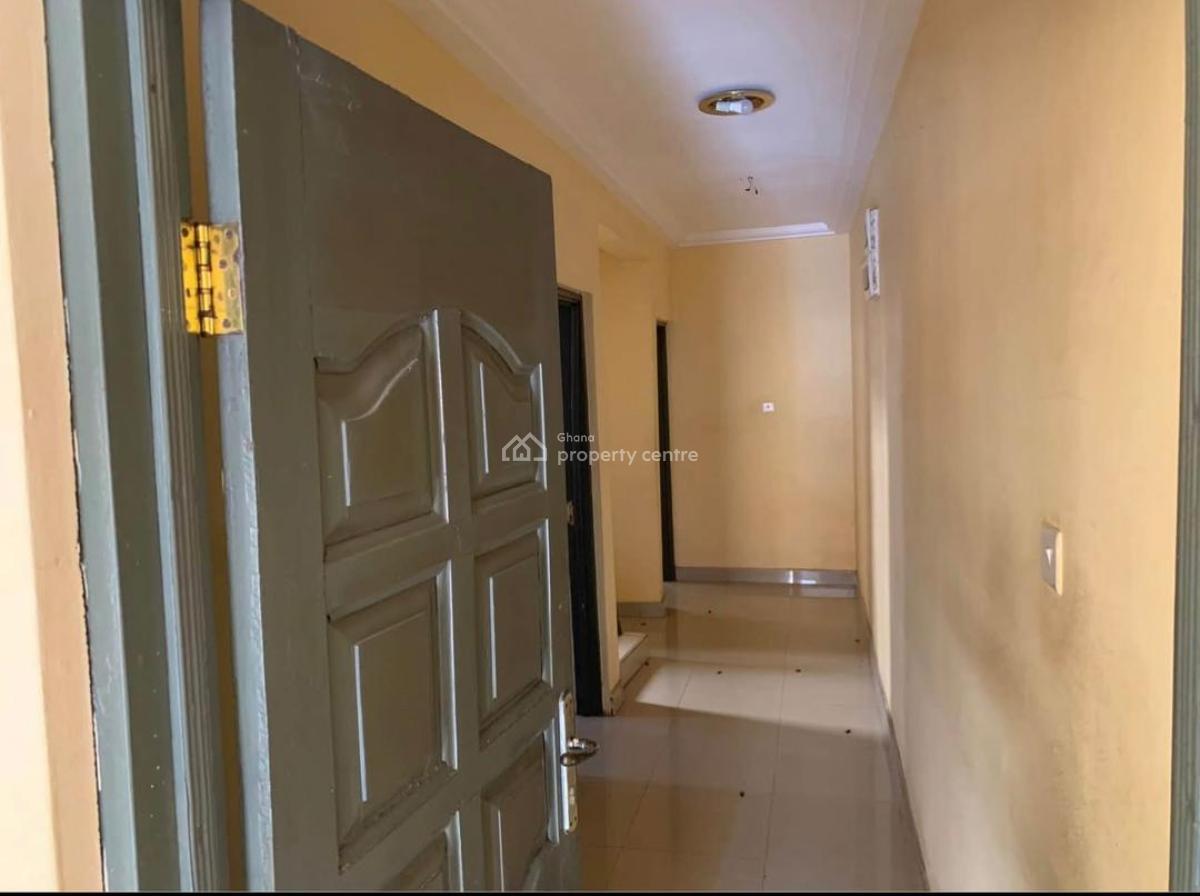 Executive Semi Detached 3 Bedroom, Kwabenya, Ga East Municipal, Accra, House for Sale