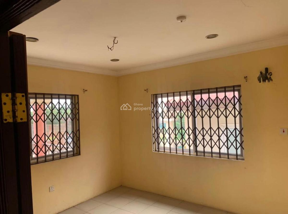 Executive Semi Detached 3 Bedroom, Kwabenya, Ga East Municipal, Accra, House for Sale