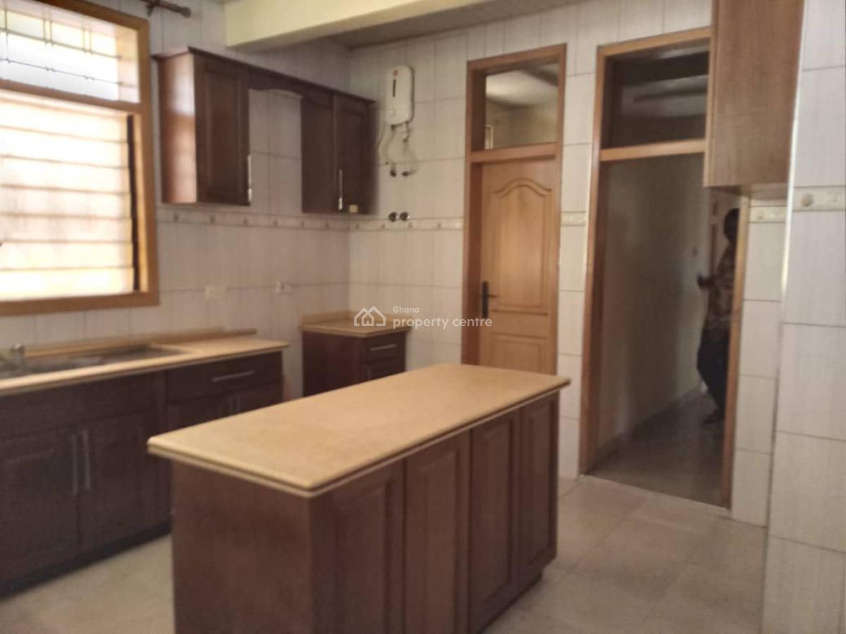 Executive 4 Bedrooms, Community 25, Tema, Accra, House for Rent