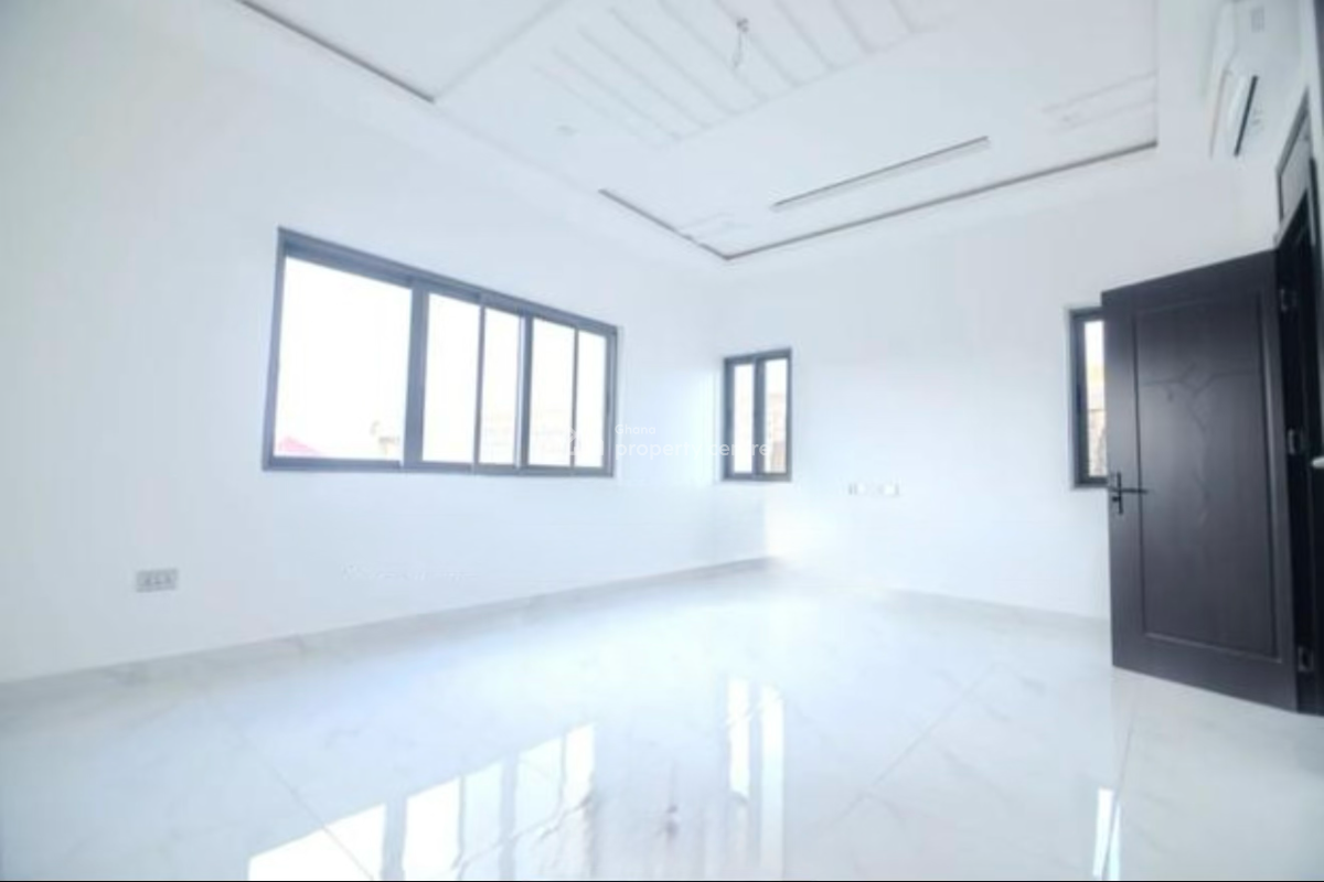 Serviced 2 Bedroom Apartment, Mahama Road, East Airport, Airport Residential Area, Accra, Apartment for Rent