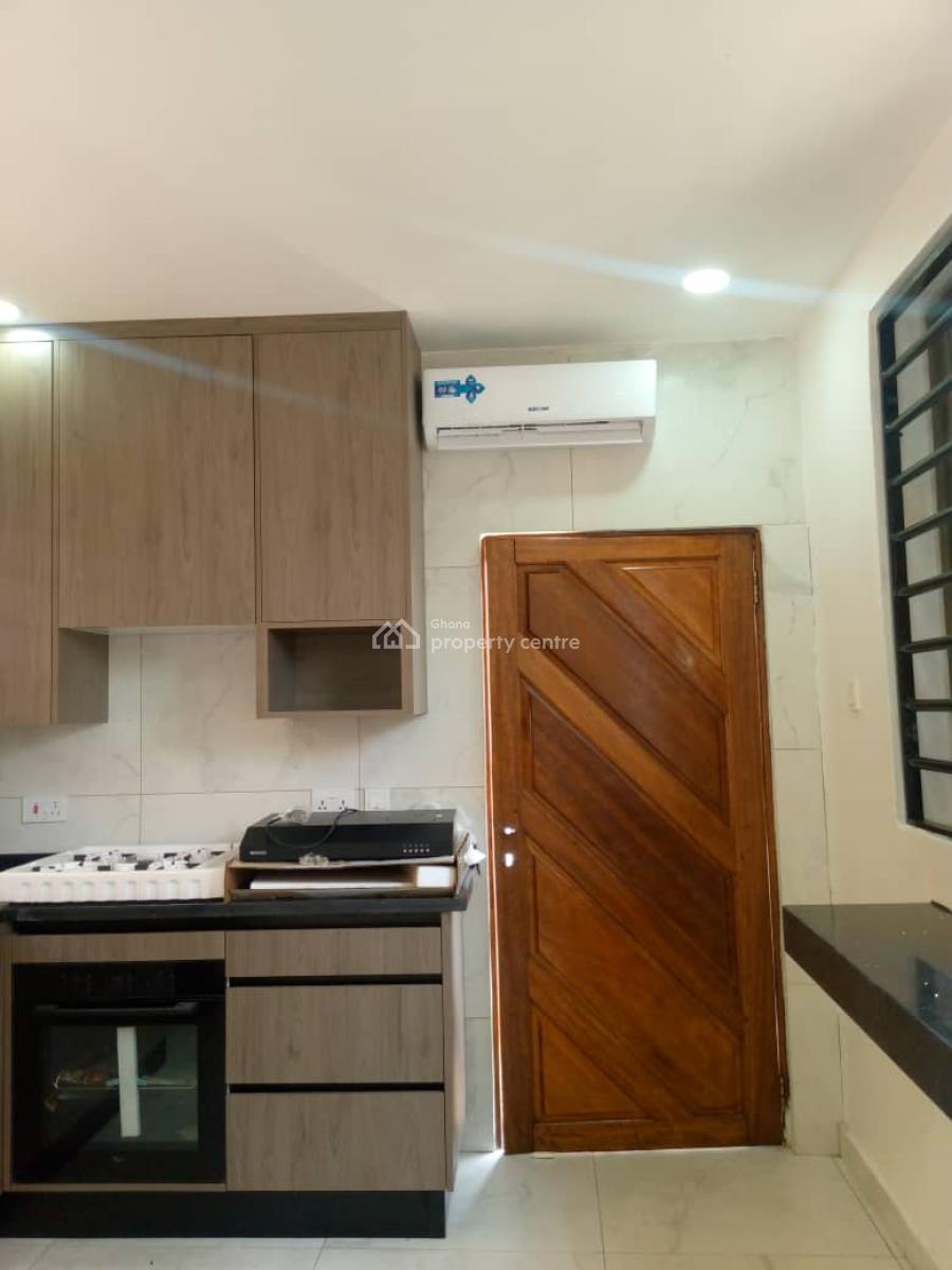 Executive 2 Bedroom, Cantonments, Accra, Townhouse for Rent