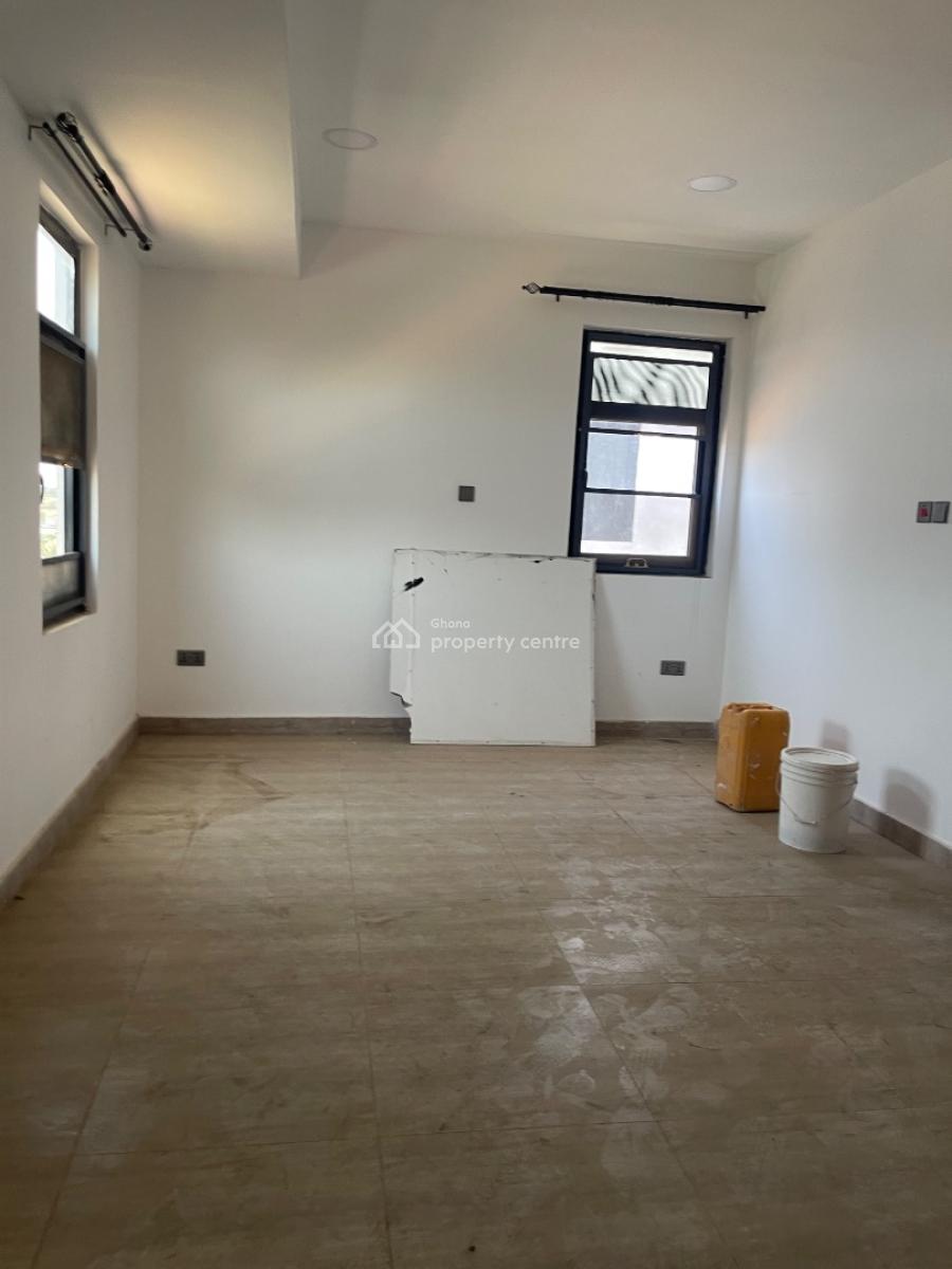 Extraordinary Town House in East Airport, After Palace Mall, East Airport, Airport Residential Area, Accra, Townhouse for Sale