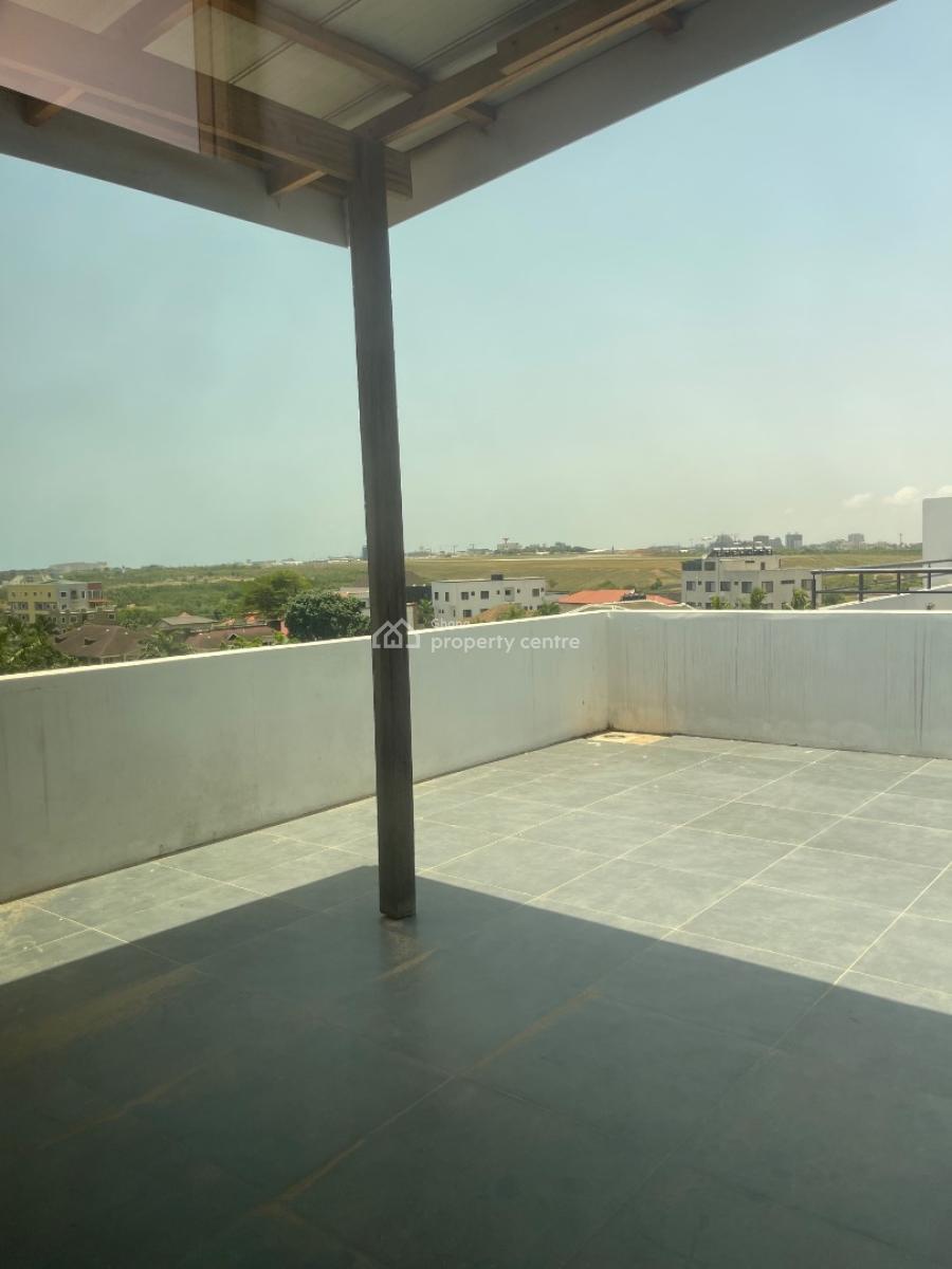 Extraordinary Town House in East Airport, After Palace Mall, East Airport, Airport Residential Area, Accra, Townhouse for Sale