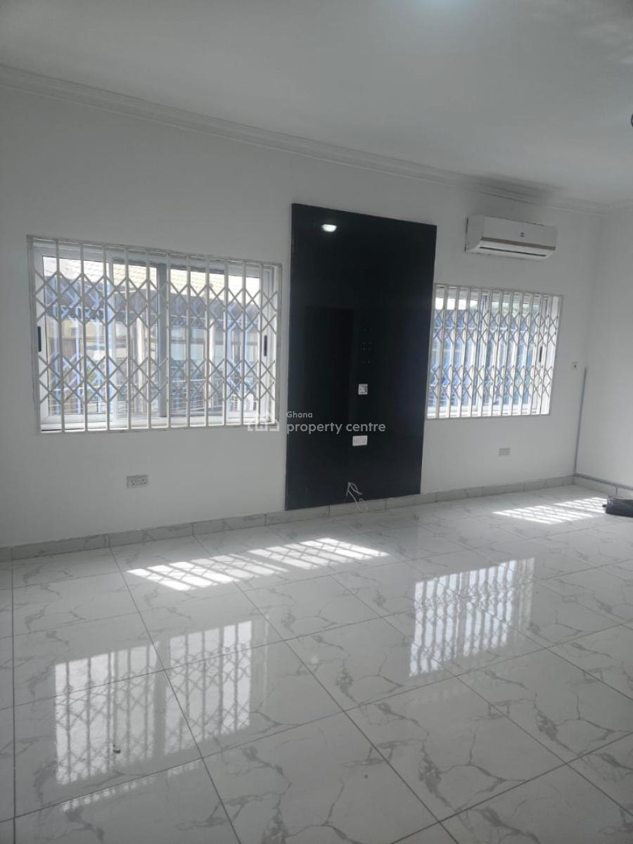 Luxury 3 Bedroom House in Roman Ridge, Roman Ridge, Accra, Semi-detached Duplex for Rent