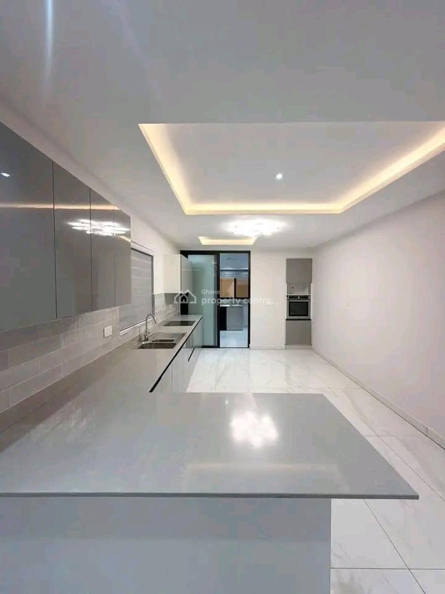 Modern Newly Built 3 Bedroom Smart Home, East Airport, Airport Residential Area, Accra, Townhouse for Sale