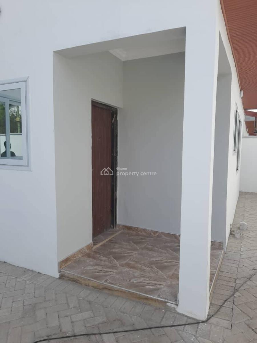 Executive Semi Detached 3 Bedroom House, Roman Ridge, Accra, Semi-detached Duplex for Rent