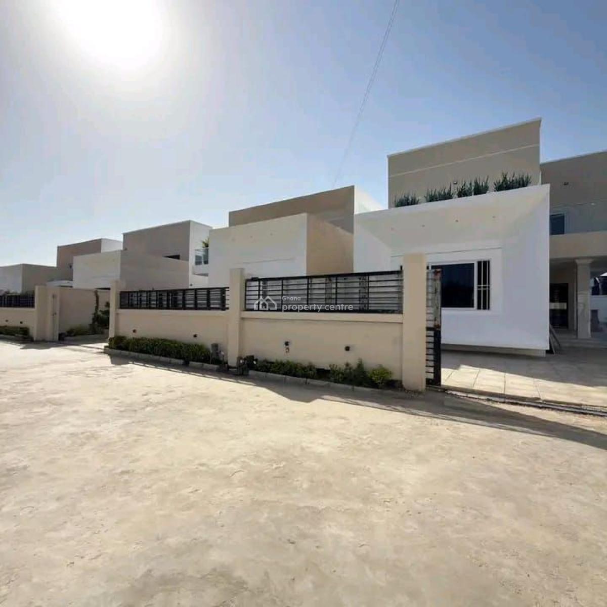 Ultra-modern 4-bedroom+bq@ East Airport, Accra, East Airport, Airport Residential Area, Accra, Townhouse for Sale