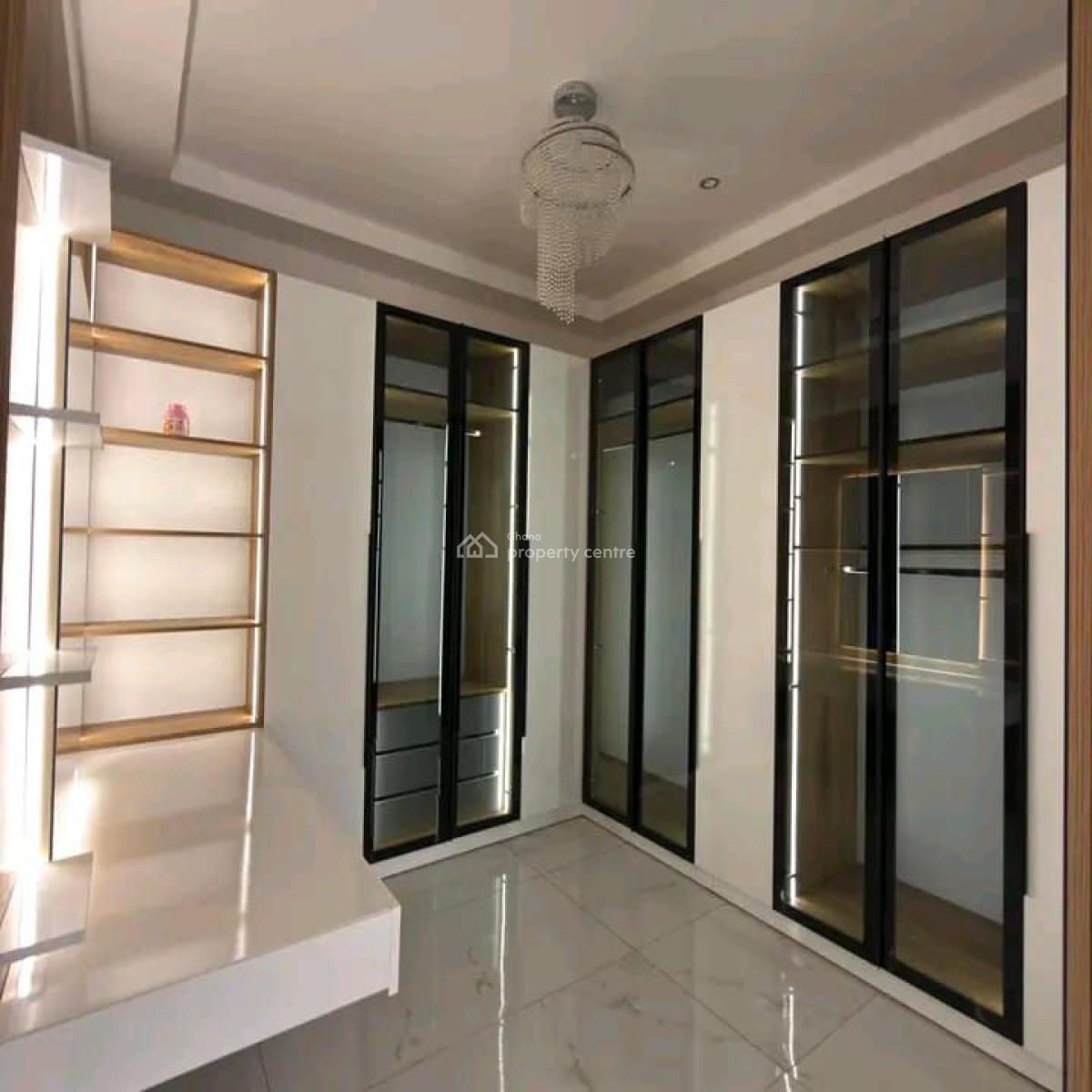 Ultra-modern 4-bedroom+bq@ East Airport, Accra, East Airport, Airport Residential Area, Accra, Townhouse for Sale