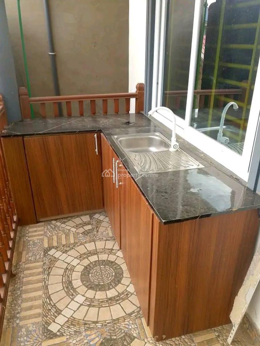 Decent Detached 4 Bedroom House @ Ablekuma, Ablekuma South, Accra Metropolitan, Accra, House for Sale