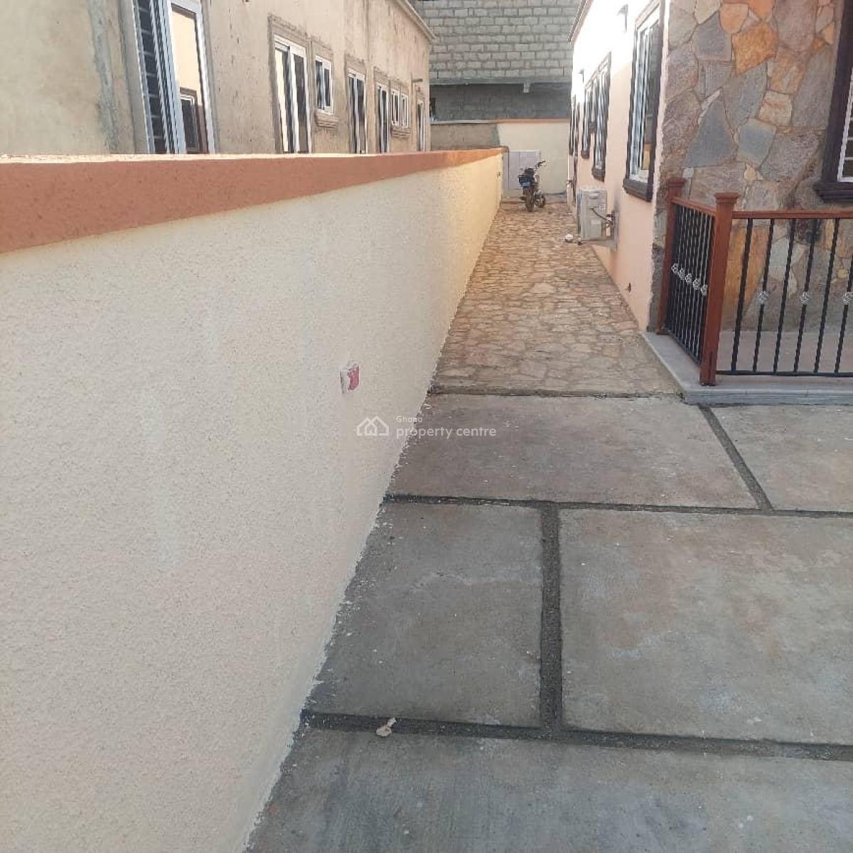 3 Bedrooms at Achimota Mile7, Mile7, Achimota, Accra, Detached Bungalow for Rent