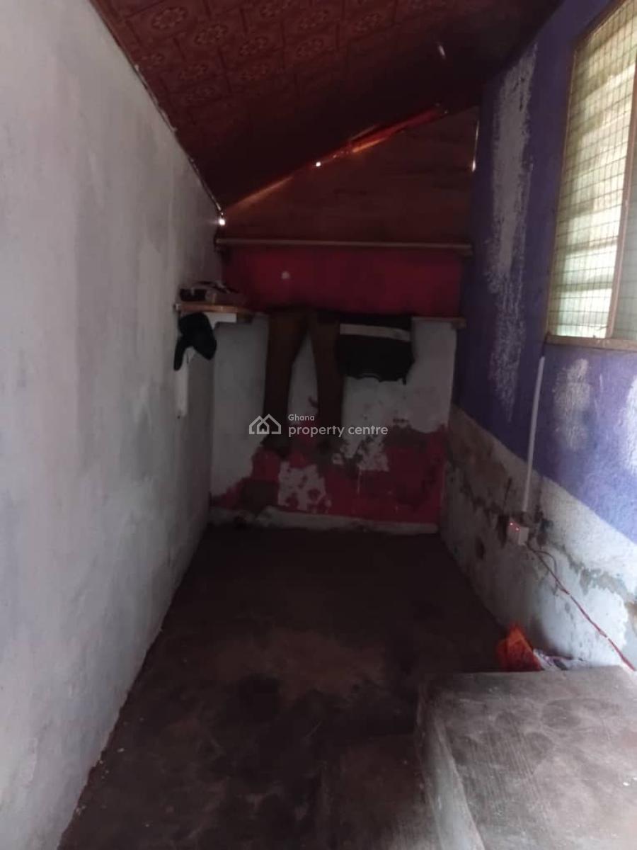 Spacious Room with Porch, Santa Maria, Sowutuom, Ga Central Municipal, Accra, House for Rent