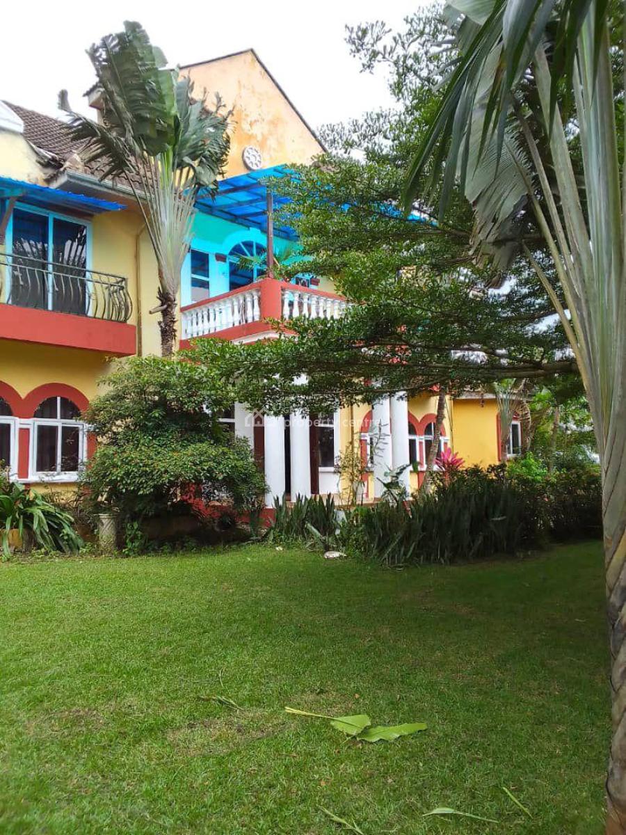 Executive 10 Bedrooms Storey House with Swimming Pool, Brekusu, Aburi, Akuapim South Municipal, Eastern Region, Detached Duplex for Sale