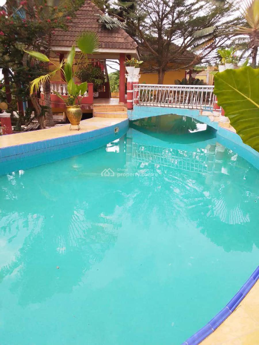 Executive 10 Bedrooms Storey House with Swimming Pool, Brekusu, Aburi, Akuapim South Municipal, Eastern Region, Detached Duplex for Sale