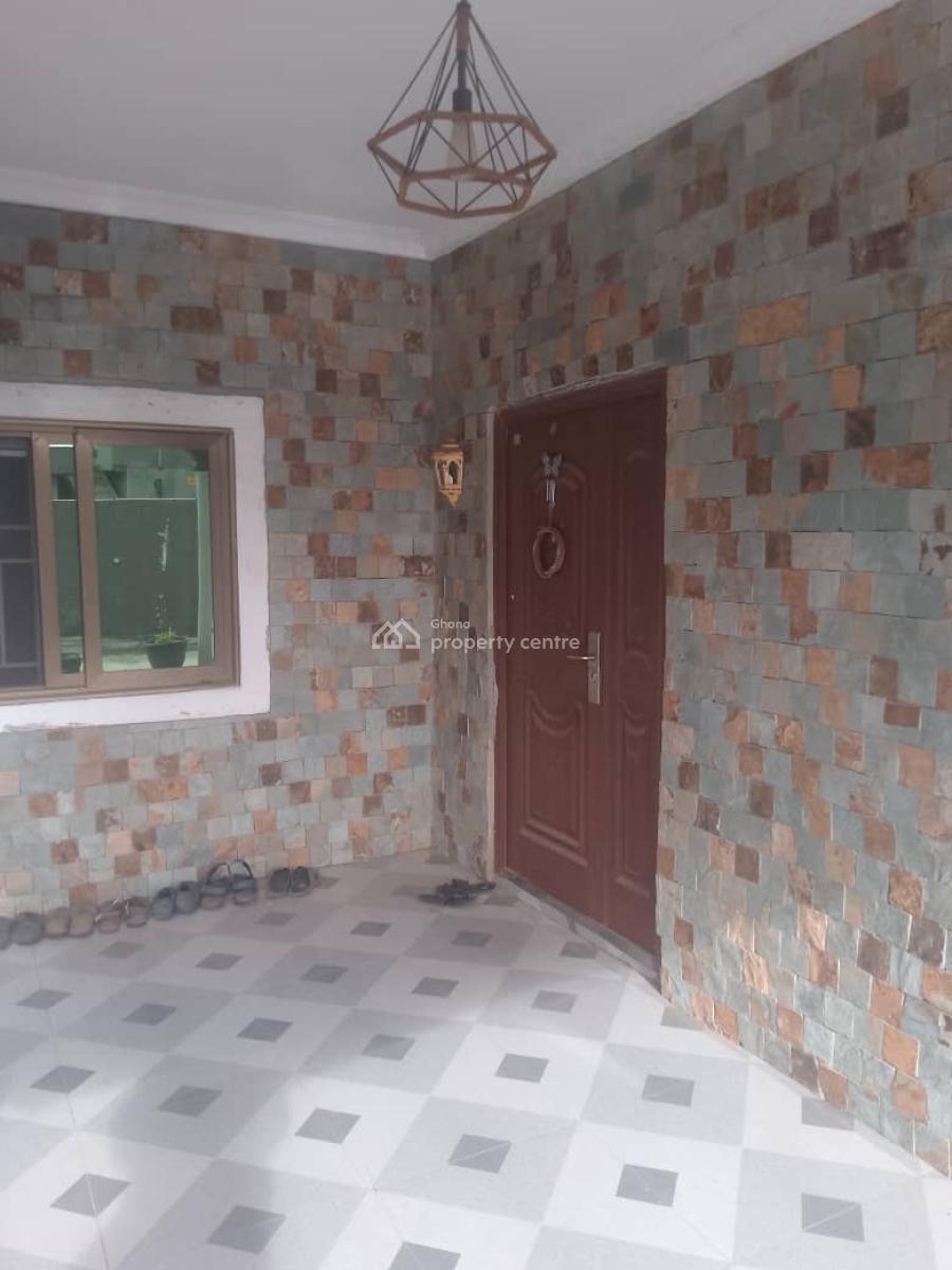 Neat 3 Master Bedrooms House, Fanmilk, Kasoa, Awutu-senya East, Central Region, Detached Bungalow for Sale