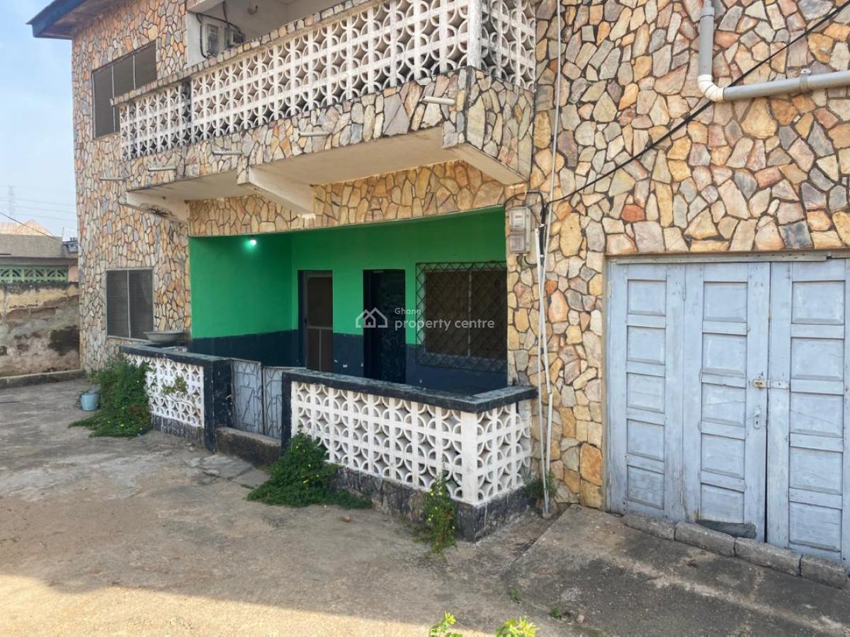 Old 5 Bedrooms Storey House, Official Town, Odorkor, Accra, Detached Duplex for Sale