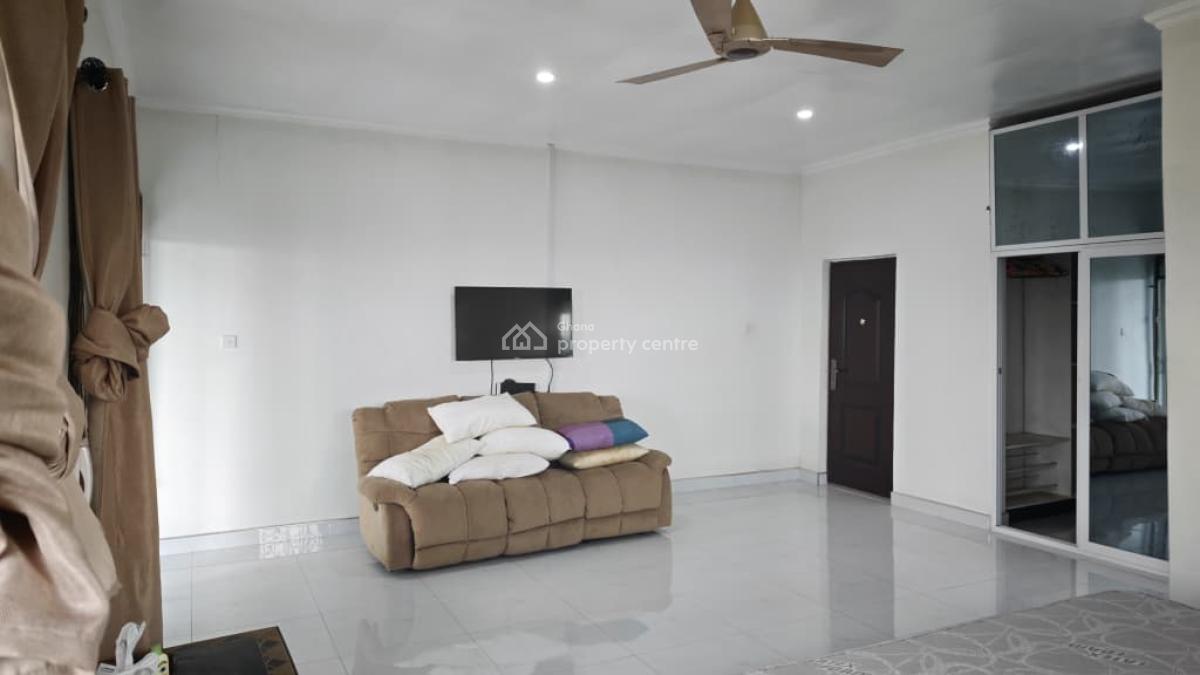 Executive 5 Master Bedrooms Storey House on 3 Plots, Aburi, Akuapim South Municipal, Eastern Region, Detached Duplex for Sale