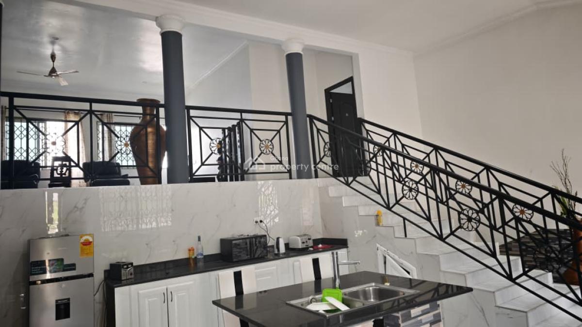 Executive 5 Master Bedrooms Storey House on 3 Plots, Aburi, Akuapim South Municipal, Eastern Region, Detached Duplex for Sale