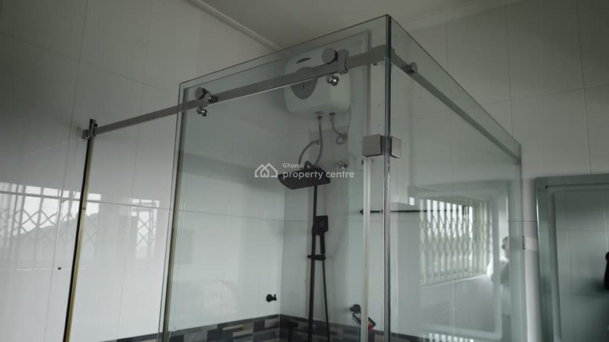 Executive 5 Master Bedrooms Storey House on 3 Plots, Aburi, Akuapim South Municipal, Eastern Region, Detached Duplex for Sale