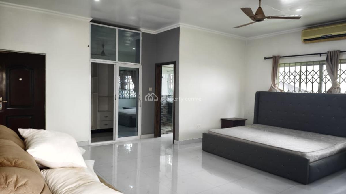 Executive 5 Master Bedrooms Storey House on 3 Plots, Aburi, Akuapim South Municipal, Eastern Region, Detached Duplex for Sale