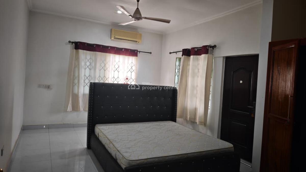 Executive 5 Master Bedrooms Storey House on 3 Plots, Aburi, Akuapim South Municipal, Eastern Region, Detached Duplex for Sale