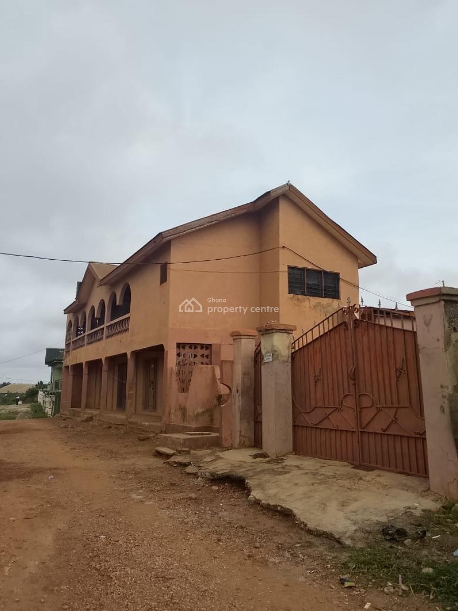 6 Bedroom House with Four Shops and a Two Bedroom Boy Quarters, Kumasi Metropolitan, Ashanti, House for Sale
