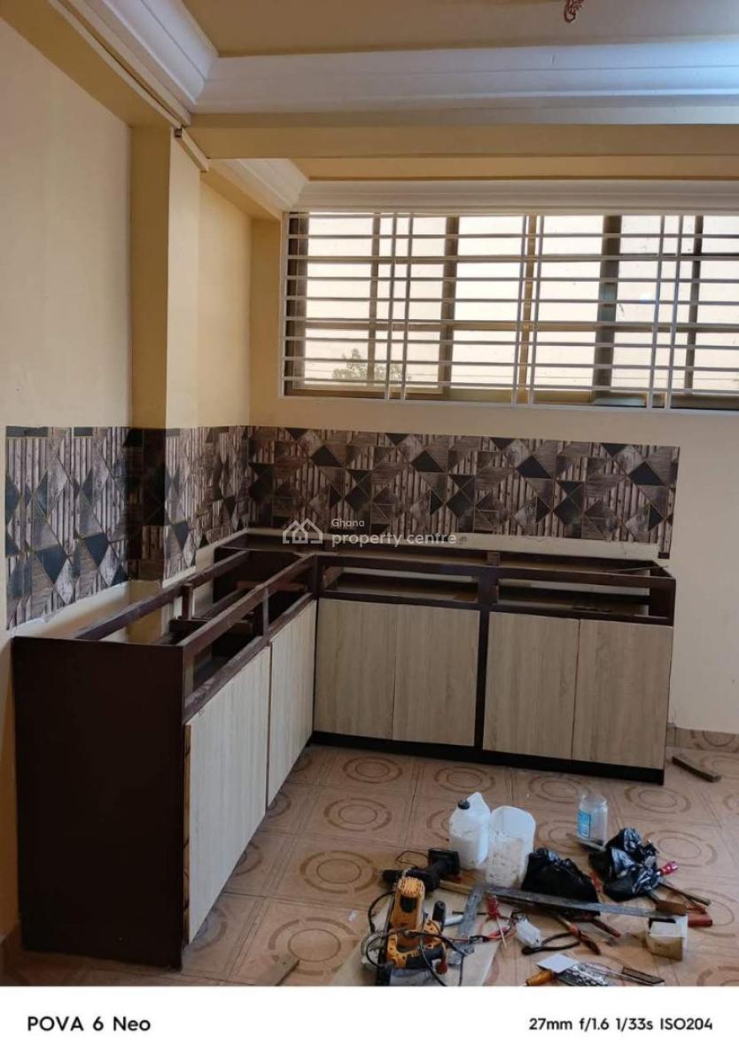 Nice Chamber and Hall, La Nkwantanang Madina Municipal, Accra, Apartment for Rent
