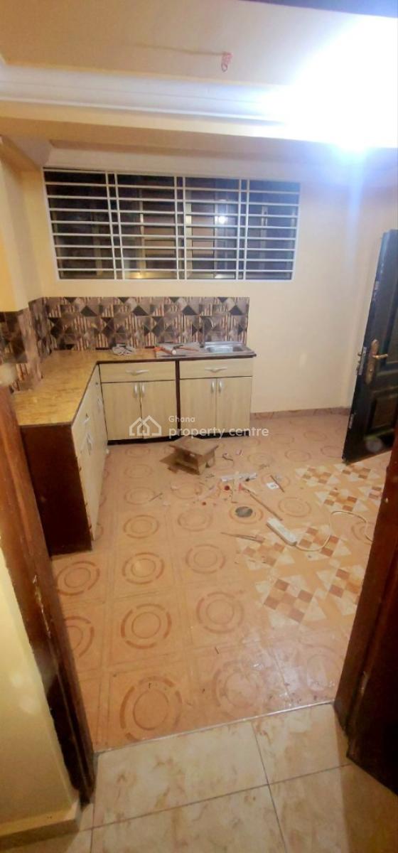 Nice Chamber and Hall, La Nkwantanang Madina Municipal, Accra, Apartment for Rent
