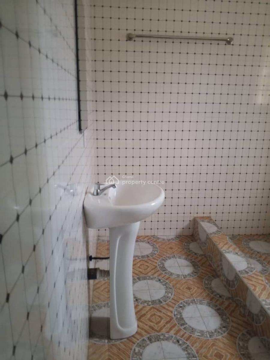 2 Bedrooms, Odumase, Ablekuma South, Accra Metropolitan, Accra, Apartment for Rent