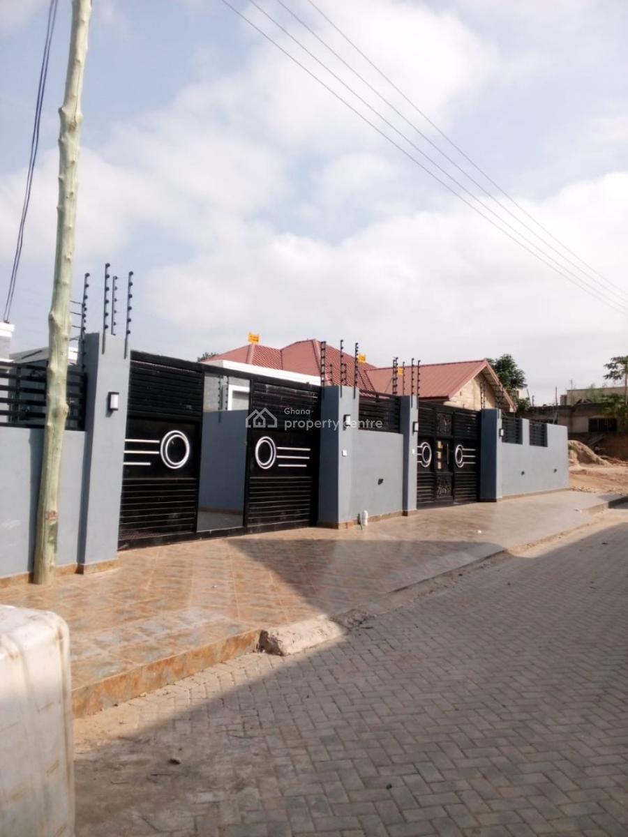 3 Bedrooms at Ablekuma Odumase, Odumase Junction, Ablekuma South, Accra Metropolitan, Accra, Detached Bungalow for Sale