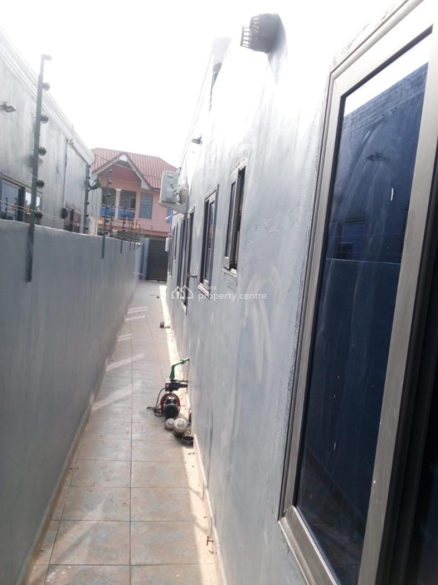 3 Bedrooms at Ablekuma Odumase, Odumase Junction, Ablekuma South, Accra Metropolitan, Accra, Detached Bungalow for Sale