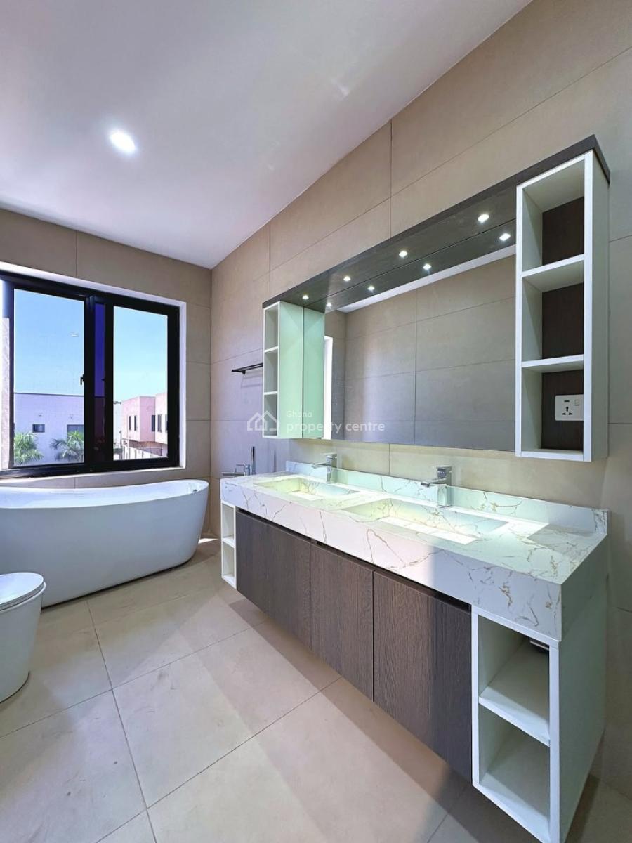 5 Bedrooms House with Boys Quarters, East Airport, Accra Metropolitan, Accra, House for Sale