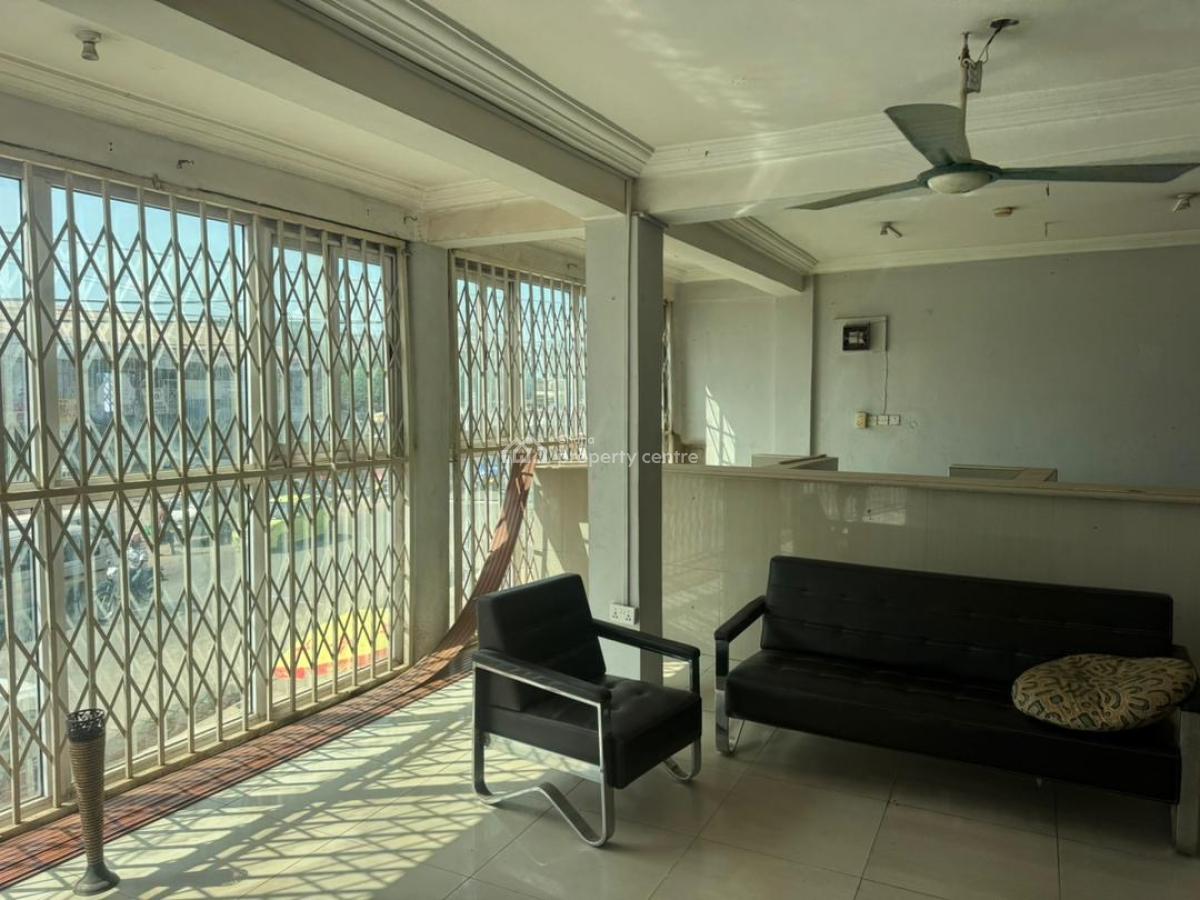 100 Sqm Office Space, Market Road, Dome, Ga East Municipal, Accra, Office Space for Rent