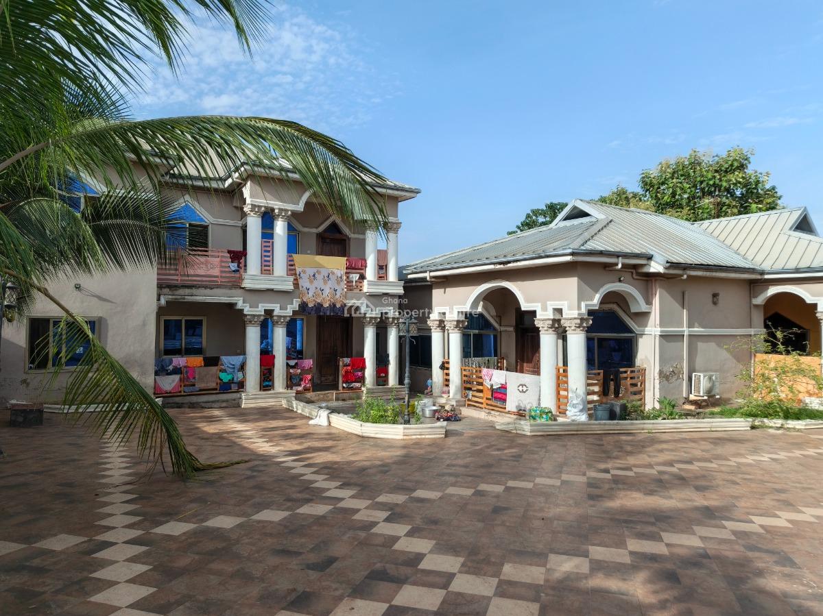 5 Bedroom, Fumesua, on Tech Ejisu Road., Kumasi Metropolitan, Ashanti, House for Sale