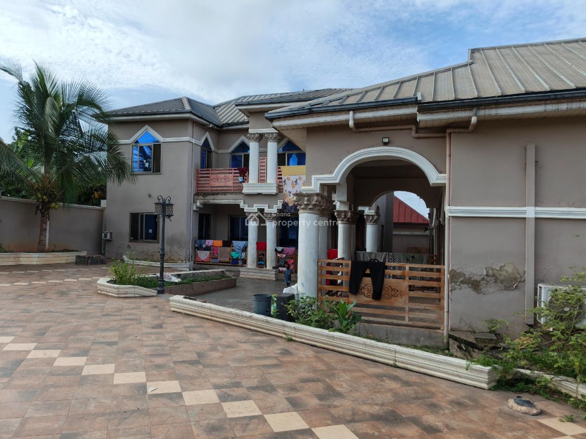 5 Bedroom, Fumesua, on Tech Ejisu Road., Kumasi Metropolitan, Ashanti, House for Sale